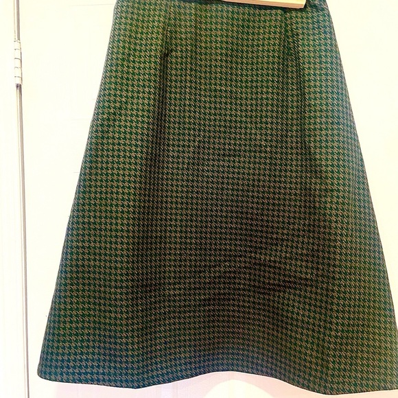 Simple Retro High-Waisted Midi Skirt – Dark Green, Size M - Picture 1 of 3
